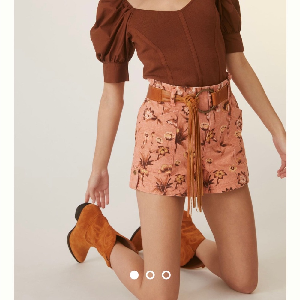 Jesse printed utility shorts high waisted flower & butterfly pattern rose color